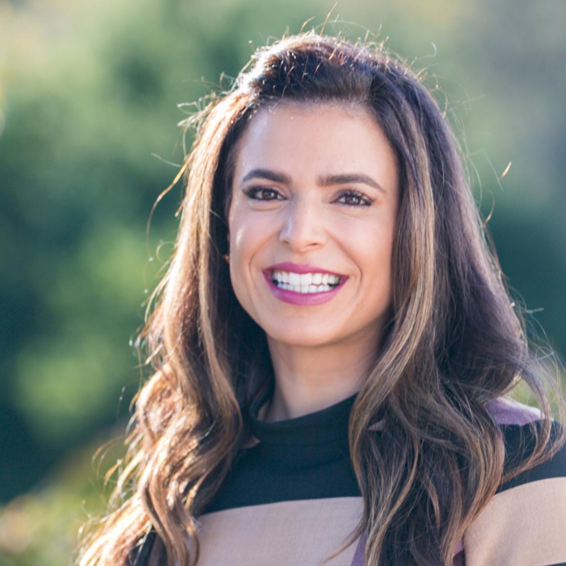 Roshan Mehdizadheh Corsiglia ’06, M.S. ’07 image link to story